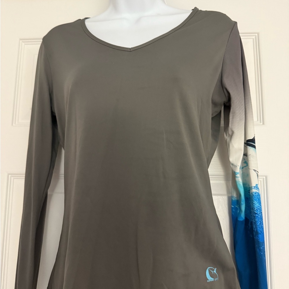 Wave of Life Gray and Blue Women's Top